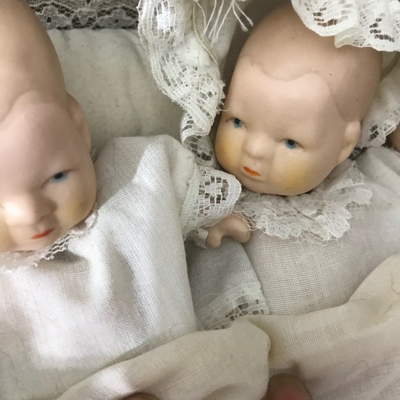 Vintage Lot of 5 R.O.C.  Babies Baby figurine Doll Porcelain Set Collectors - Picture 10 of 16